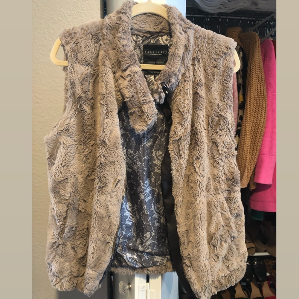 Anthropologie-Sanctuary faux fur vest